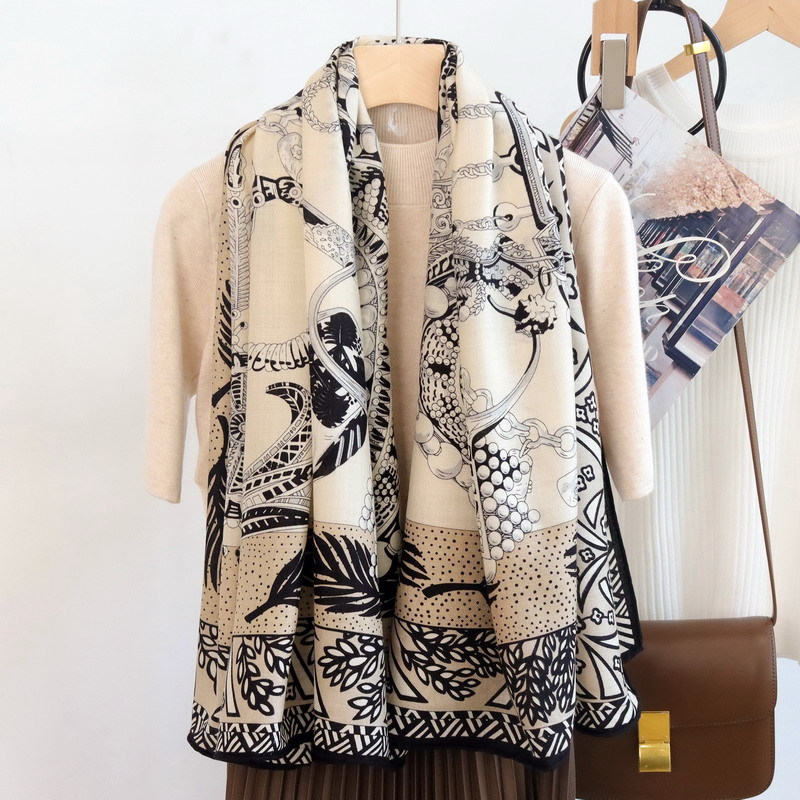 Silk Wool Scarf 135CM Luxury D - огляд і ціна Winter Clothing Hong Kong